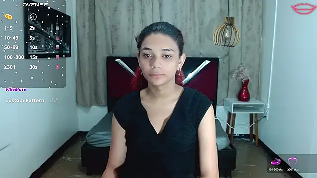 Snapshot of luisa__torres chatting on 07/05/26, 03:22 luisa torres online show from 07/05/26, 03:22
