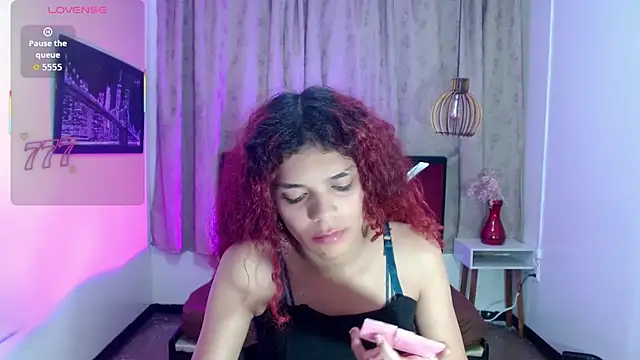 Snapshot of luisa__torres chatting on 07/19/26, 05:16 luisa torres online show from 07/19/26, 05:16