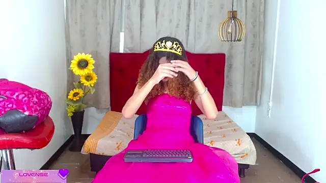 luisa  torres online show from 11/07/25, 03:11