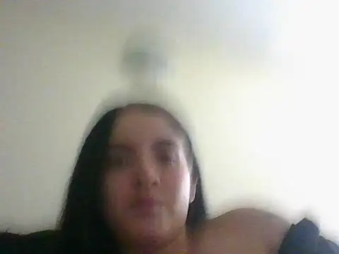 Snapshot of marianm29 chatting on 10/27/25, 11:27 marianm29 online show from 10/27/25, 11:27