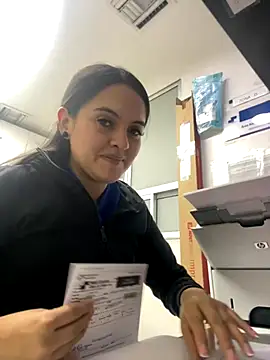 marianm29 online show from 11/19/25, 12:16