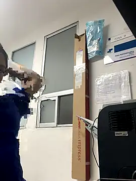 marianm29 online show from 12/18/25, 06:56