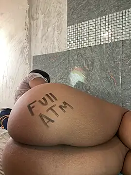 Messy-diana21 online show from 02/15/26, 07:02