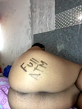 Messy-diana21 online show from 12/05/25, 08:17