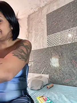 Messy-diana21 online show from 04/16/26, 08:20