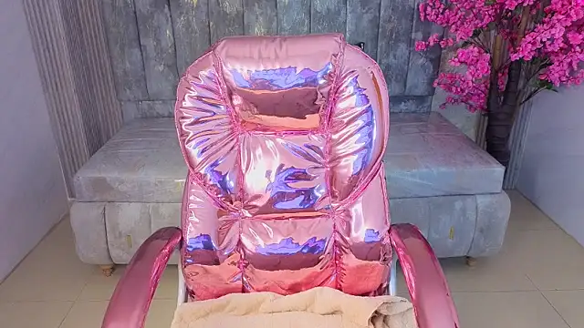 kim lush s online show from 03/10/26, 08:13