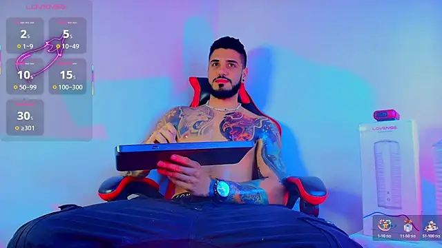 amodeus bael  online show from 11/06/25, 02:15