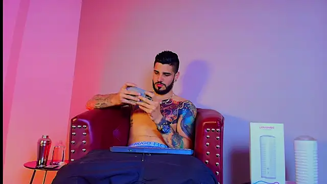 amodeus bael  online show from 10/06/25, 01:51