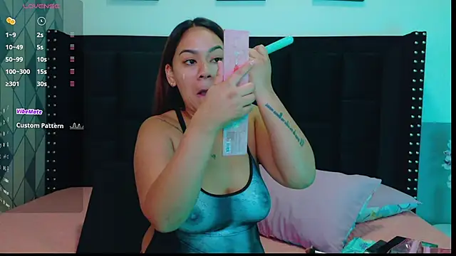 mamaneedsfun online show from 09/18/25, 01:03