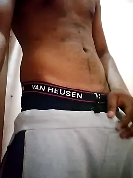 hornyboywithabs online show from 05/18/26, 07:24