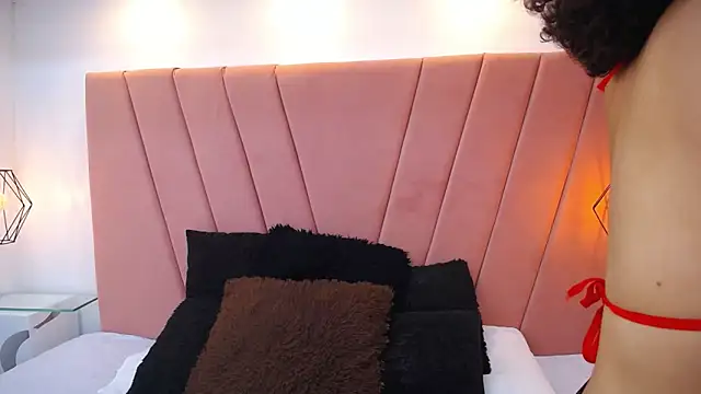 miss m1a online show from 11/12/25, 11:03