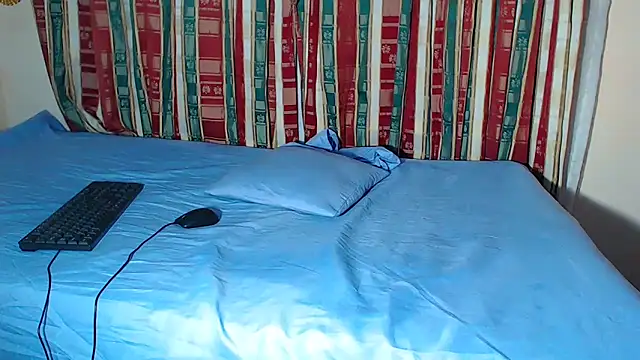 xebonyqueeenxxx online show from 10/07/25, 10:22