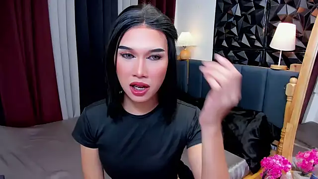 MaxCollins online show from 11/08/25, 02:42