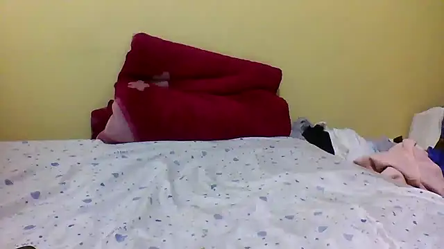 Snapshot of lilbaby15333 chatting on 02/24/26, 08:42 lilbaby15333 online show from 02/24/26, 08:42