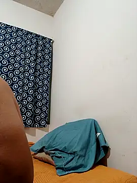 Jovenlechoso2044 online show from 10/12/25, 01:29