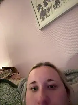 imawhorenslut19 online show from 05/07/26, 05:22