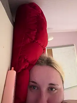 imawhorenslut19 online show from 04/13/26, 06:56