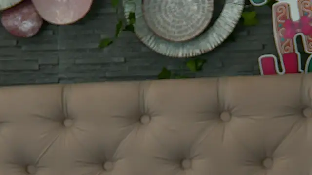 VannyFoxx online show from 01/06/26, 08:13