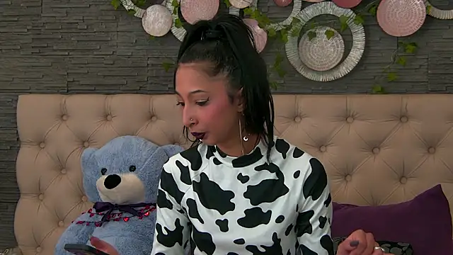 VannyFoxx online show from 03/13/26, 02:55