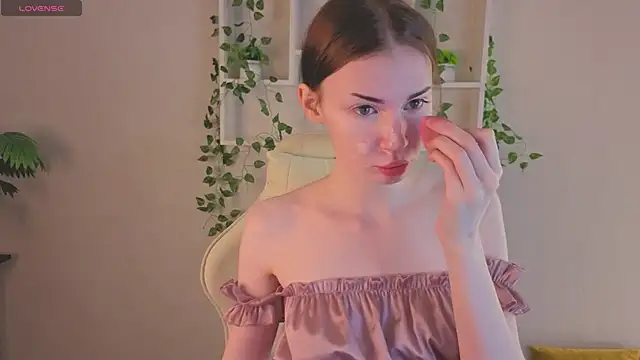 Snapshot of Jennie_Hunter chatting on 12/02/25, 09:22 Jennie Hunter online show from 12/02/25, 09:22