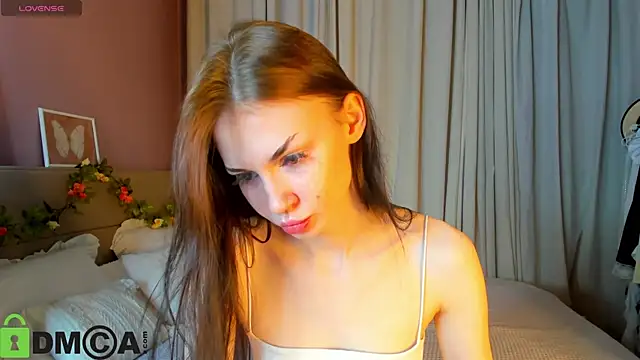 Snapshot of Jennie_Hunter chatting on 10/25/25, 09:30 Jennie Hunter online show from 10/25/25, 09:30