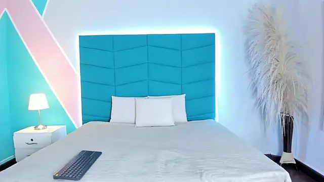 mara winters  online show from 02/09/26, 02:04