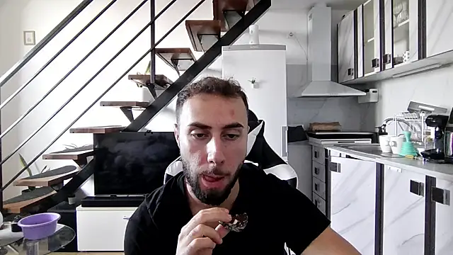 Snapshot of RyanStorm_ chatting on 10/12/25, 08:59 RyanStorm online show from 10/12/25, 08:59
