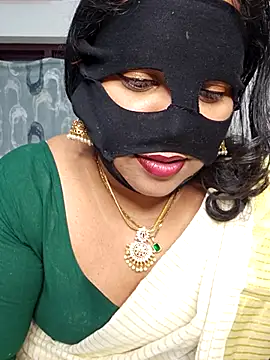 Snapshot of Hima_kerala chatting on 06/14/26, 02:40 Hima kerala online show from 06/14/26, 02:40
