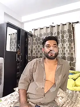 Snapshot of avi007p chatting on 06/05/26, 05:51 avi007p online show from 06/05/26, 05:51