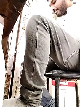 avi007p online show from 02/16/26, 10:03