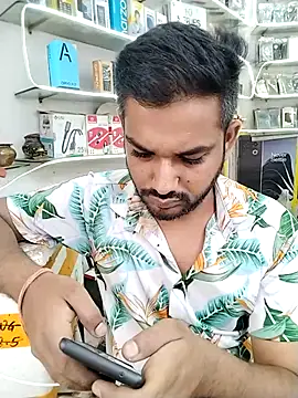 avi007p online show from 10/08/25, 06:15