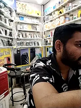 Snapshot of avi007p chatting on 03/06/26, 12:33 avi007p online show from 03/06/26, 12:33