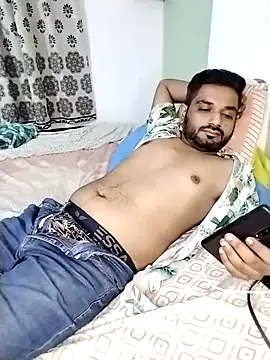 avi007p online show from 10/08/25, 06:19