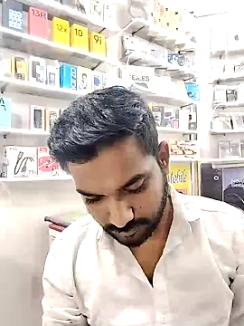 avi007p online show from 09/18/25, 01:14