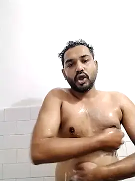 avi007p online show from 12/15/25, 02:34