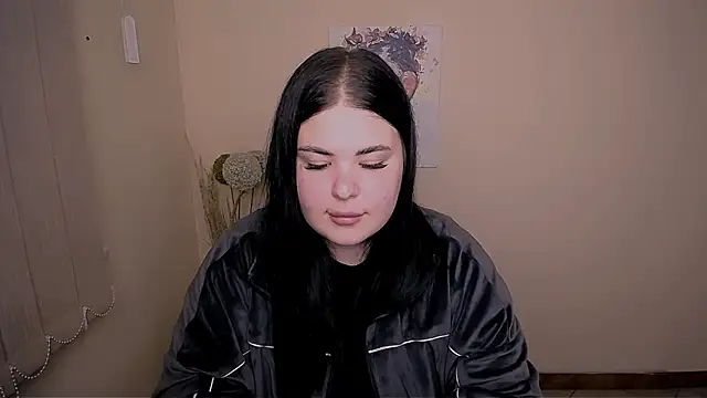  Trisha li online show from 10/06/25, 12:17