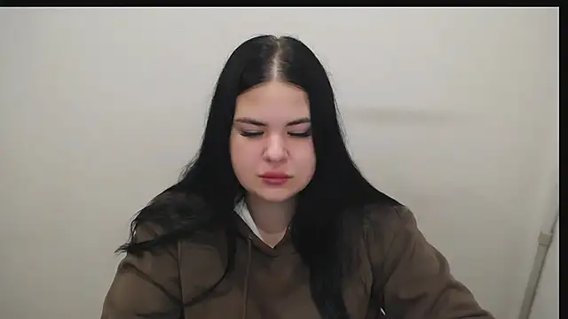  Trisha li online show from 11/08/25, 07:23