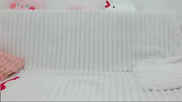 Emmahahaha17 online show from 11/01/25, 02:11