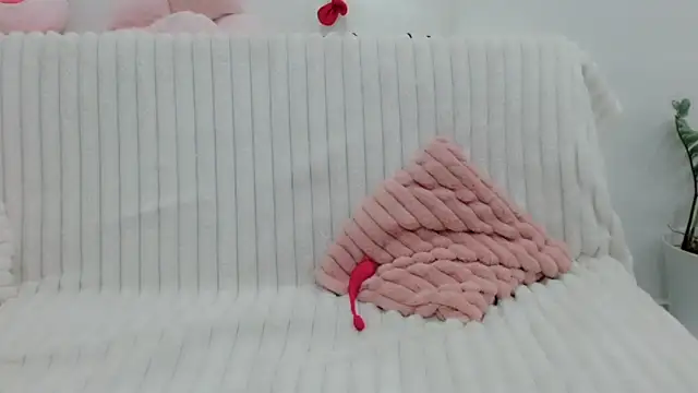 Emmahahaha17 online show from 11/21/25, 03:11