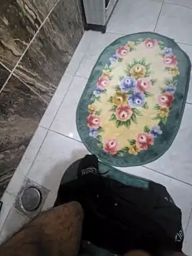 WelloffUpthrow online show from 11/27/25, 03:23