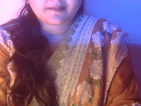 Snapshot of Saniya_K chatting on 09/18/25, 04:54 Saniya K online show from 09/18/25, 04:54