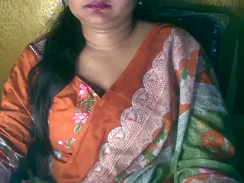 Snapshot of Saniya_K chatting on 10/13/25, 07:26 Saniya K online show from 10/13/25, 07:26