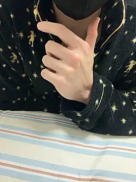 hijin11415 online show from 12/14/25, 01:28