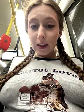 FroggyAnna online show from 12/16/25, 07:51