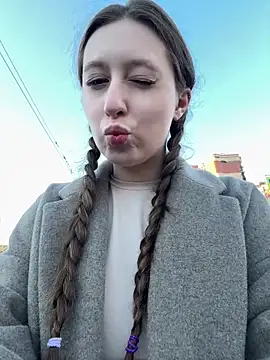 FroggyAnna online show from 10/01/25, 01:59