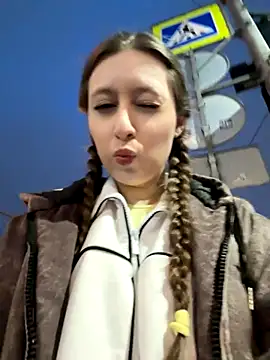 FroggyAnna online show from 11/03/25, 02:31