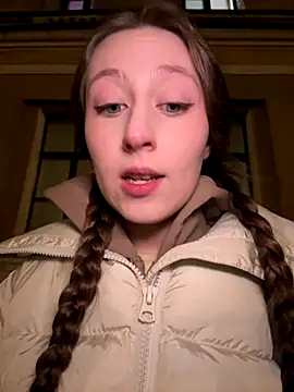 FroggyAnna online show from 12/19/25, 04:53