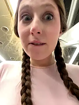 FroggyAnna online show from 11/26/25, 06:30