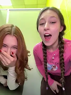 FroggyAnna online show from 12/22/25, 04:40