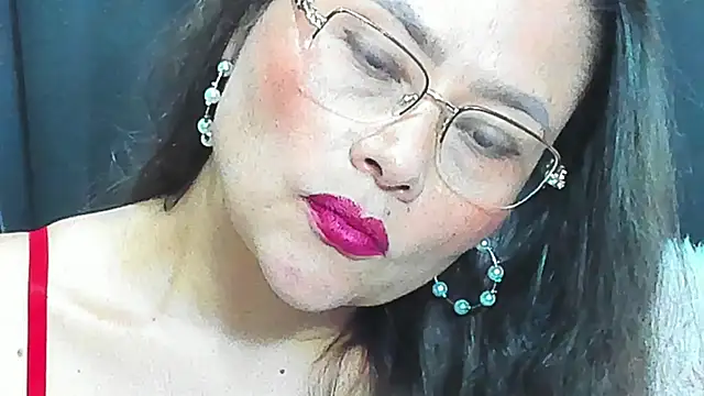 Snapshot of Isbettyche chatting on 05/05/26, 12:57 Isbettyche online show from 05/05/26, 12:57
